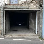 Adamas Domus